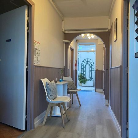 Hotel Des Ducs Невер Екстериор снимка