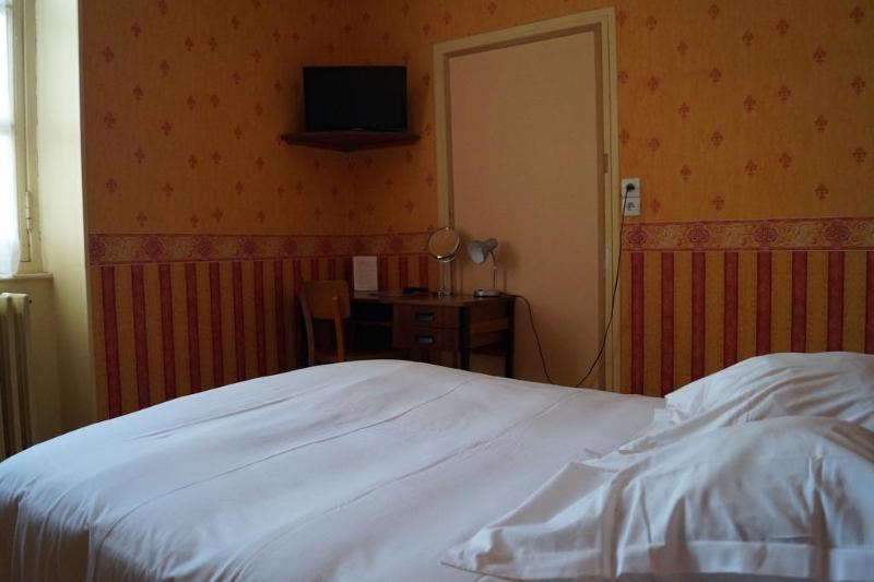 Hotel Des Ducs Невер Екстериор снимка